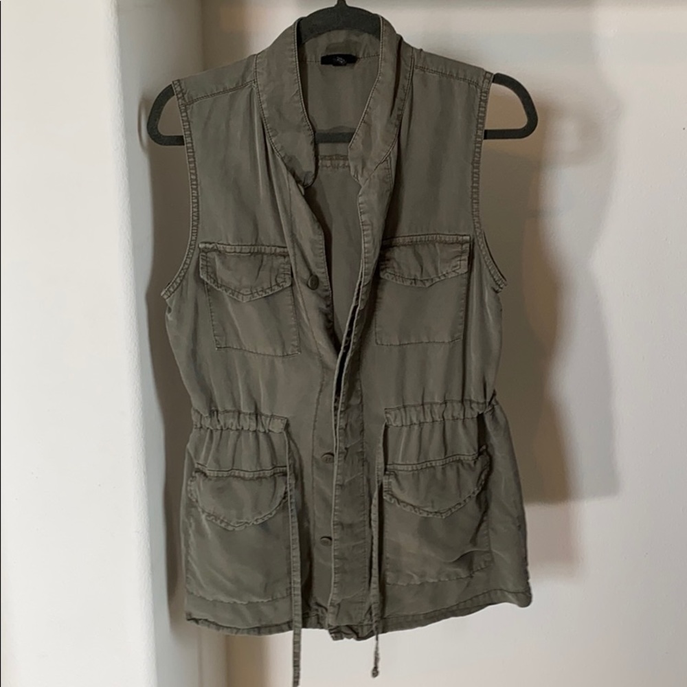 Moss Green Utility Vest